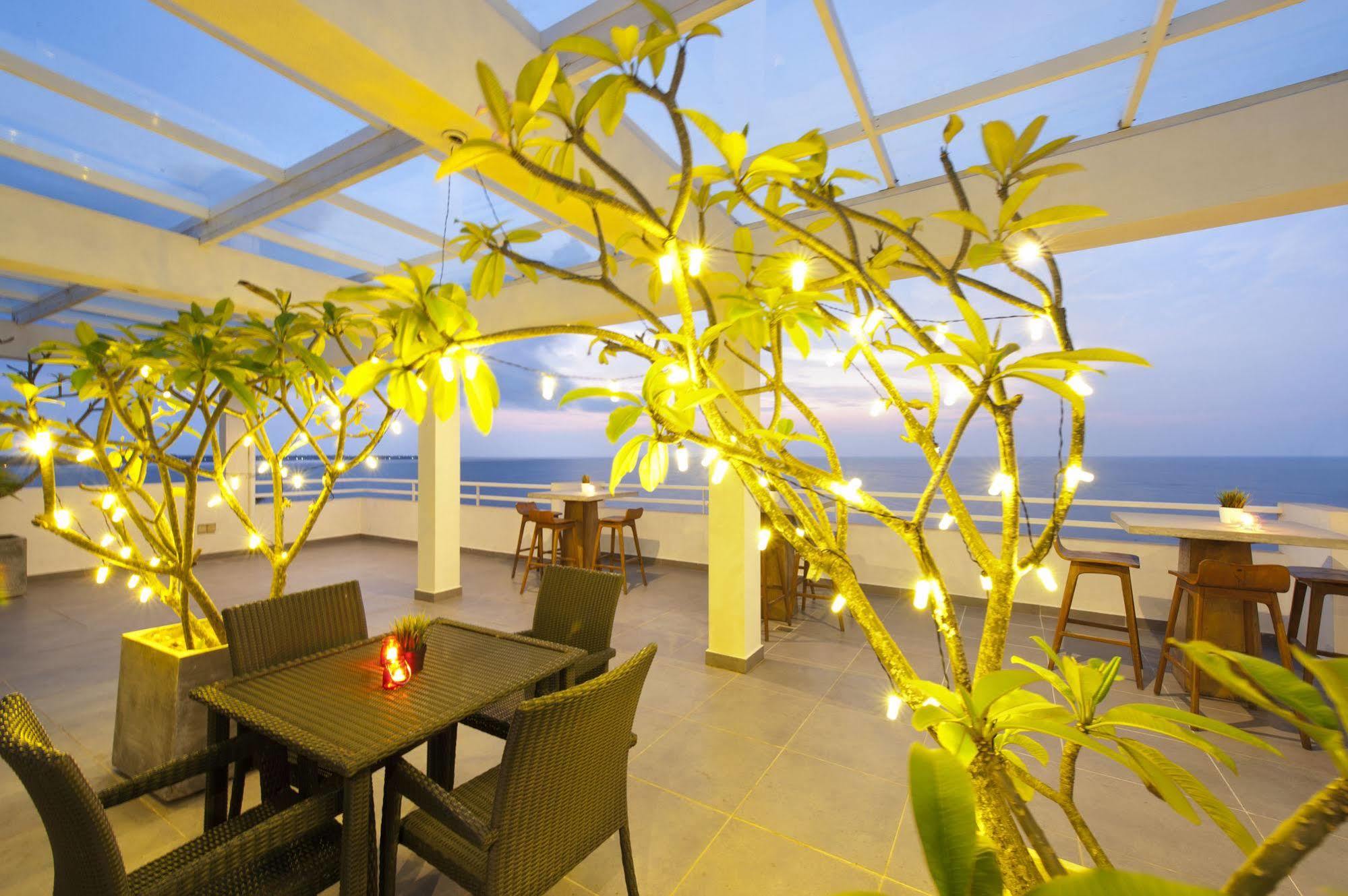 The Beach Apartments Negombo Exterior photo